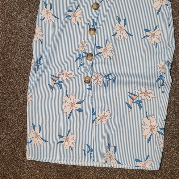 Xs summer dress - Picture 3 of 4